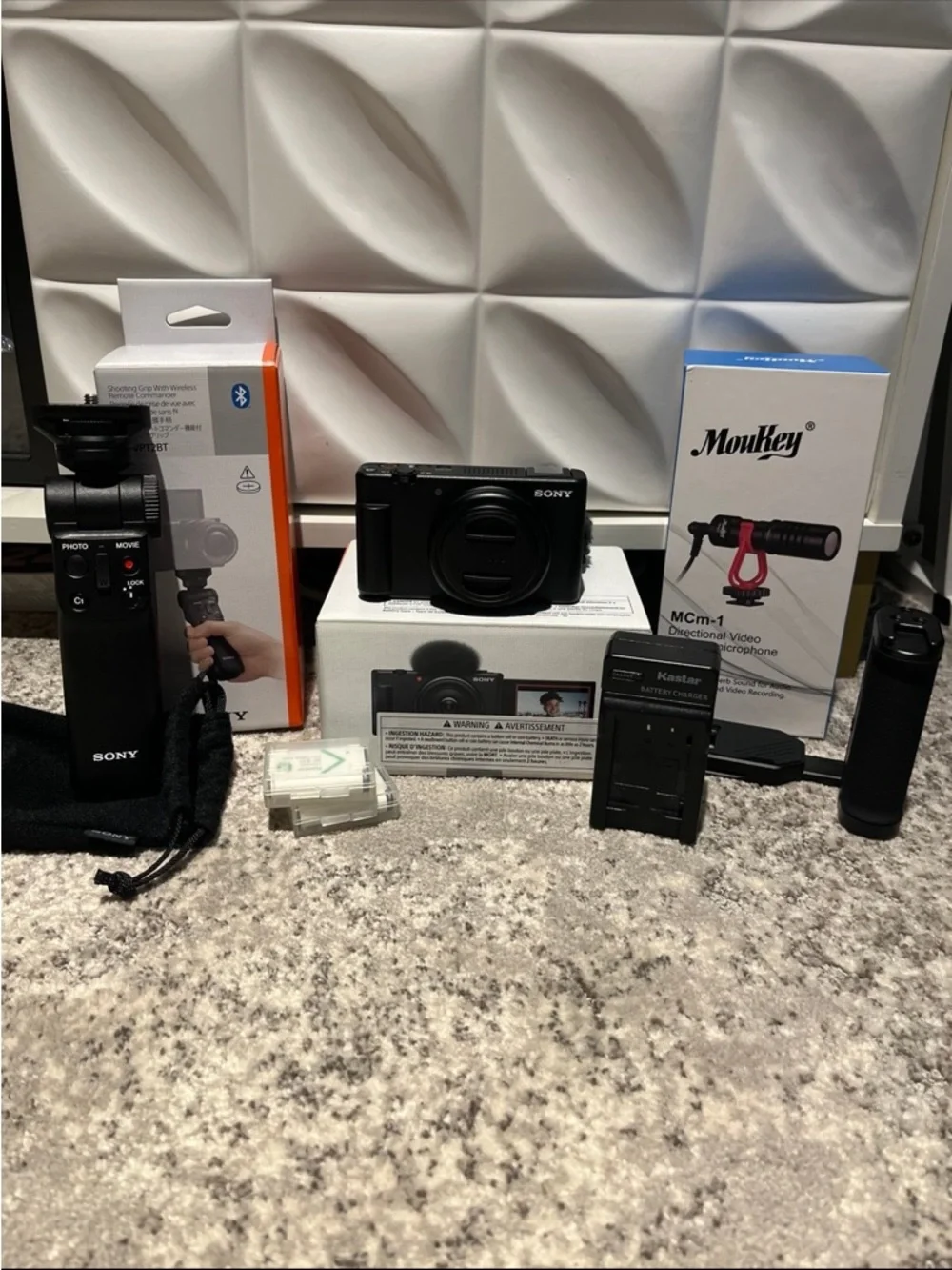 Sony ZV-1F Camera + Accesories